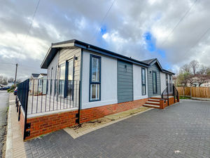 Photo 24- click for photo gallery